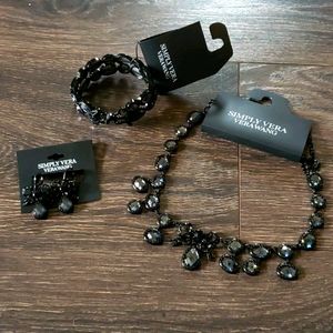 NWT Set jet set blue tone crystal simply Vera